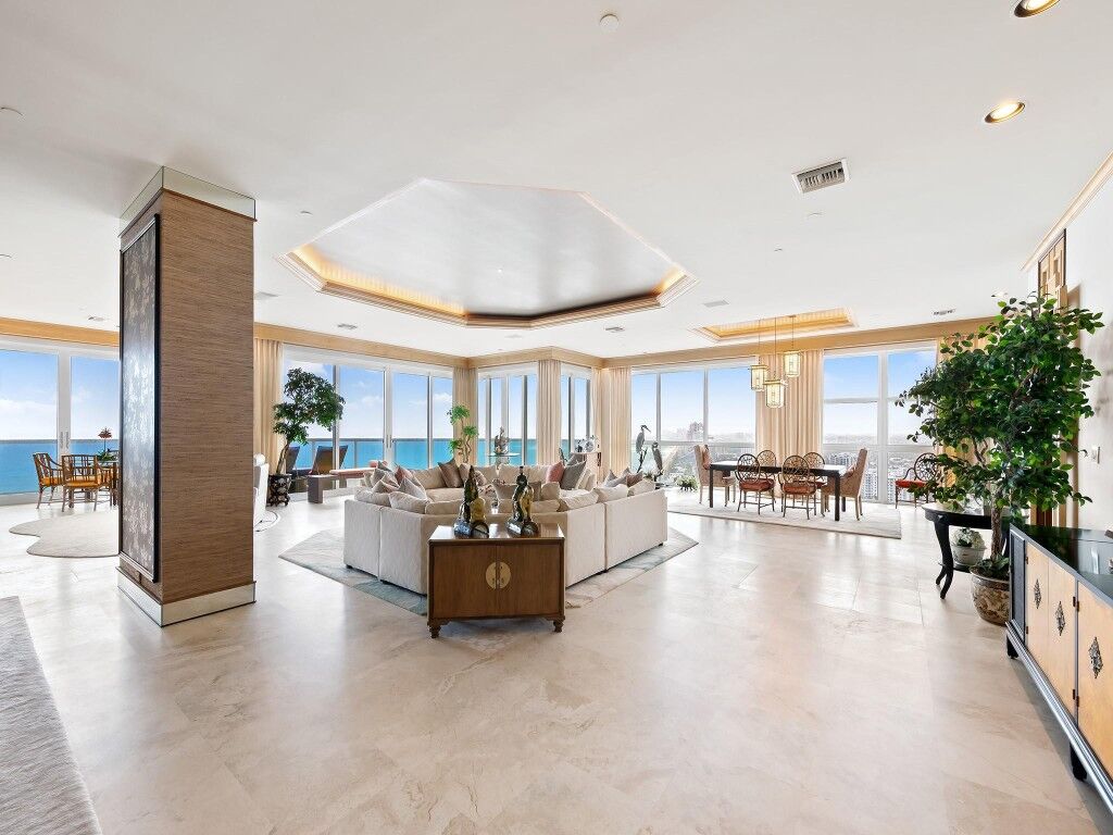 Property Photo: 3200 N Ocean Boulevard Ph - 2910 FL 33308