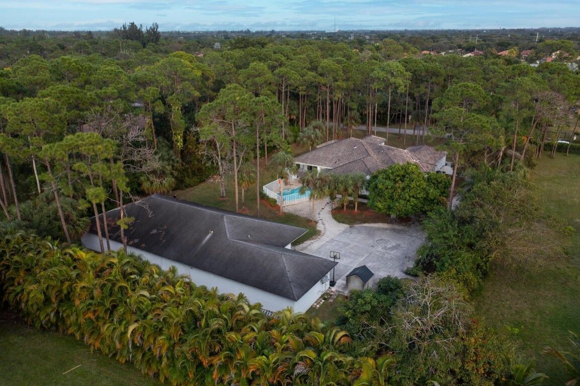 Property Photo: 4901 Godfrey Road FL 33067