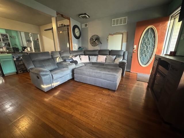 Property Photo:  665 Garland Ave  TX 77705 