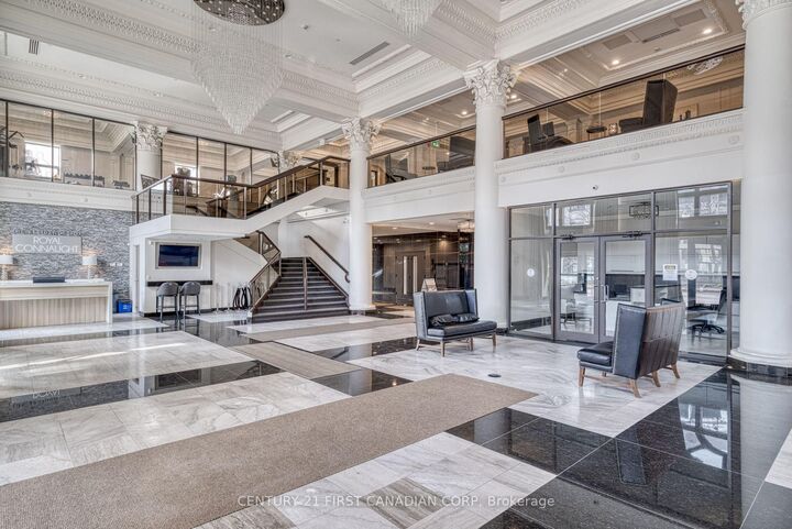 Property Photo:  118 King Street E 720  ON L8N 1A8 