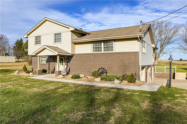 Property Photo:  108 Stewart Rd  PA 15627 