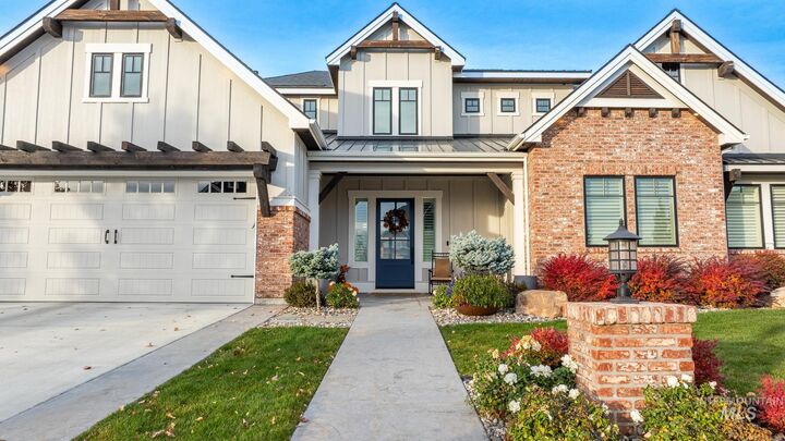 Property Photo:  1624 E Crowne Pointe Drive  ID 83616 