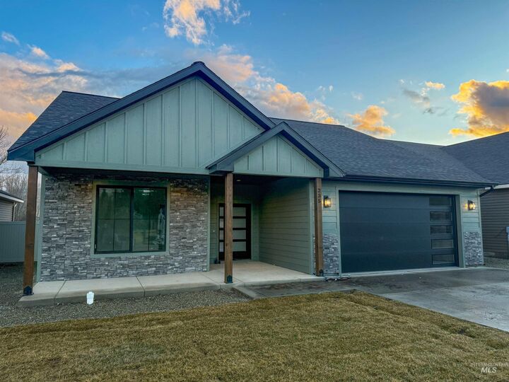 Property Photo:  235 Whitman St  ID 83311 