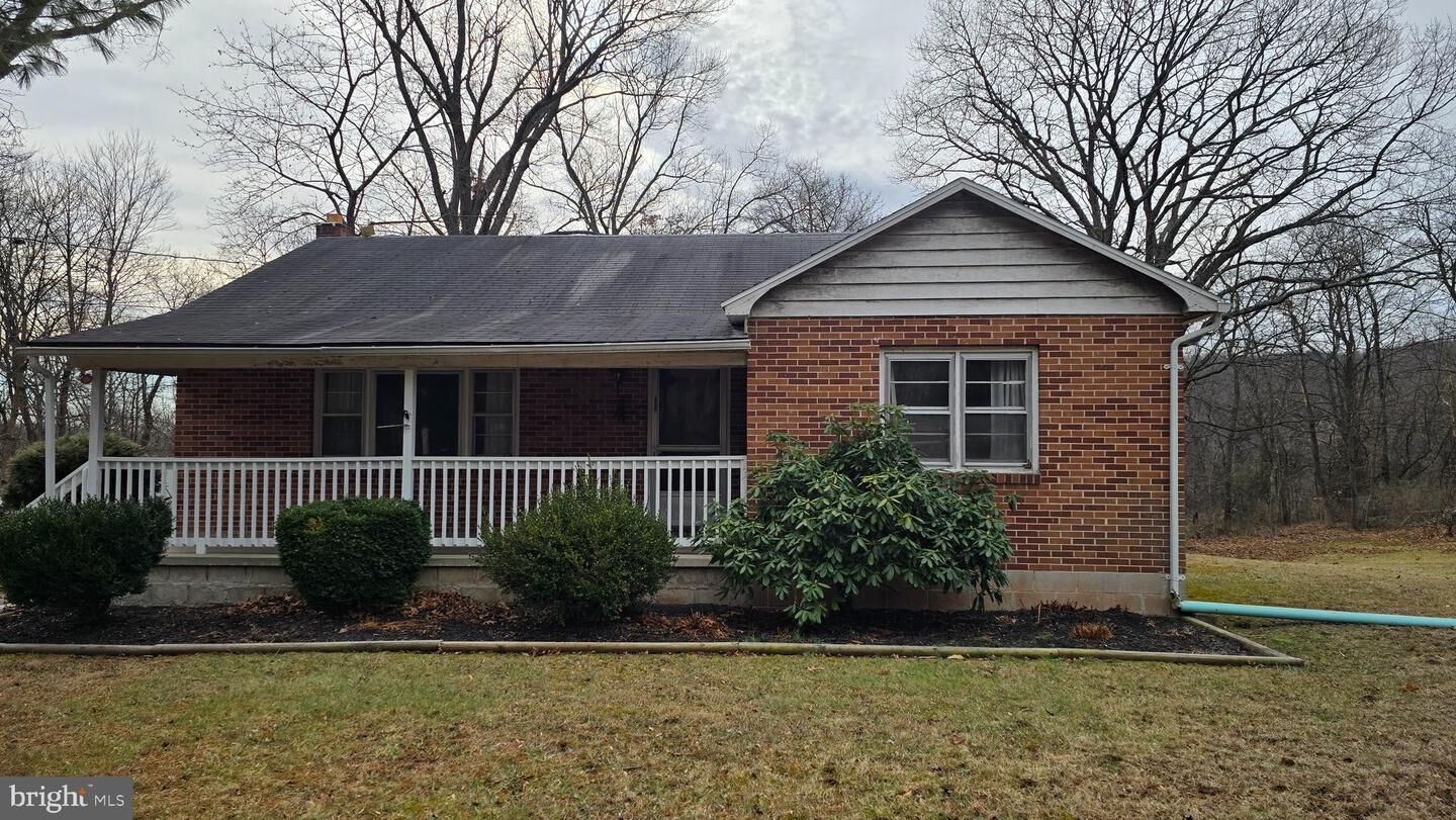 Property Photo:  5010 Bull Road  PA 17315 