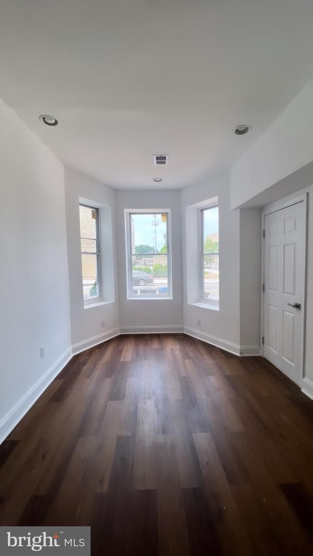 Property Photo:  1345 1st St NW 1  DC 20001 