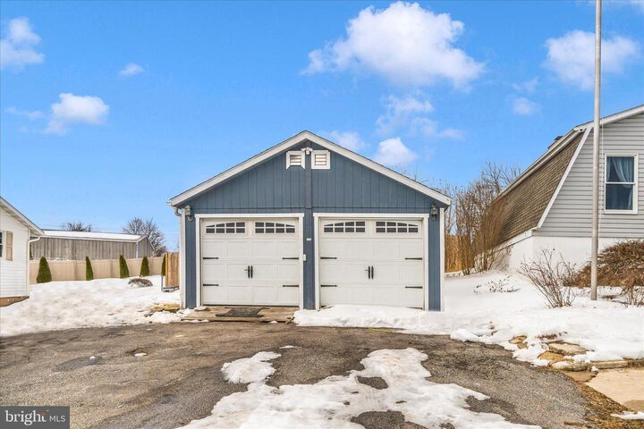 Property Photo:  806 Clearview Avenue  MD 21074 