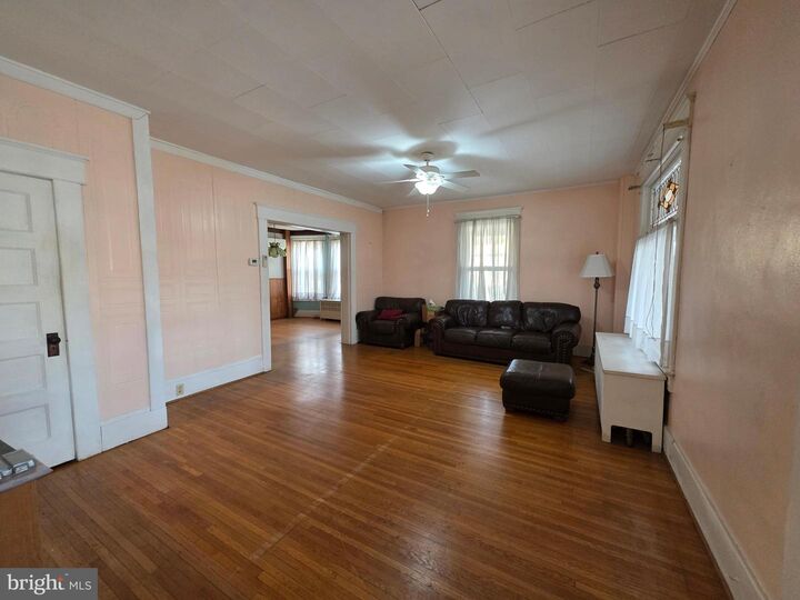 Property Photo:  318 S Washington Street  WV 25411 