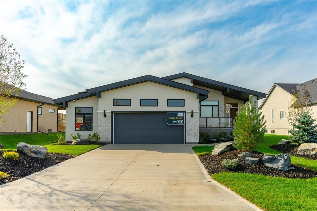 Property Photo:  6 Bryce Boulevard  MB R0G 1N0 