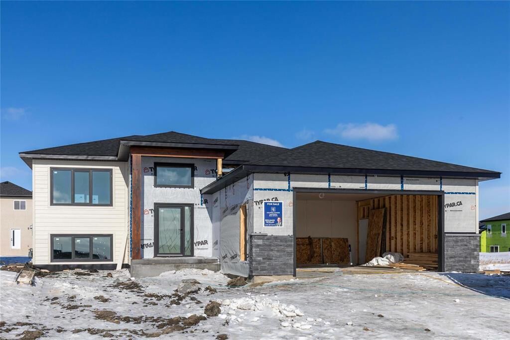 Property Photo:  21 Ridgemont Drive  MB R0A 0A1 