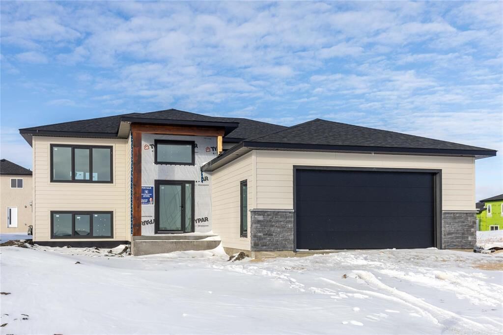 Property Photo: 21 Ridgemont Drive MB R0A 0A1