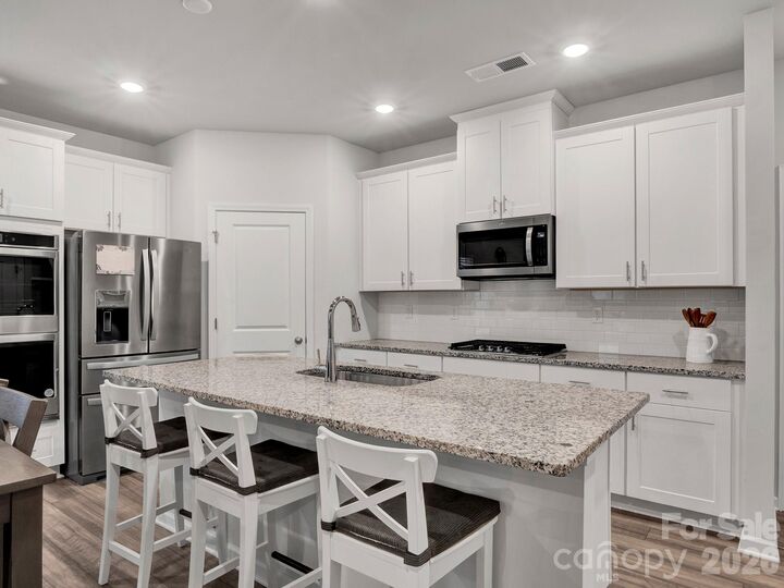 Property Photo: 300 Cedar Knoll Circle NC 28134