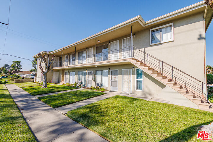 Property Photo:  12221 Peacock Ct  CA 92841 