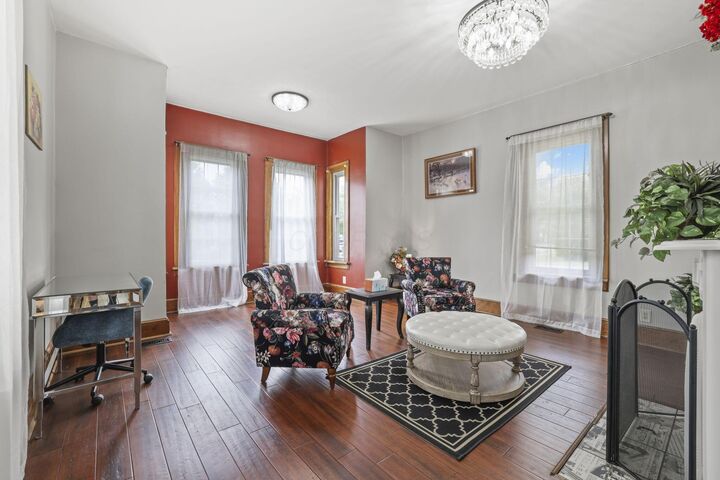 Property Photo: 102 W Lincoln Avenue OH 43015