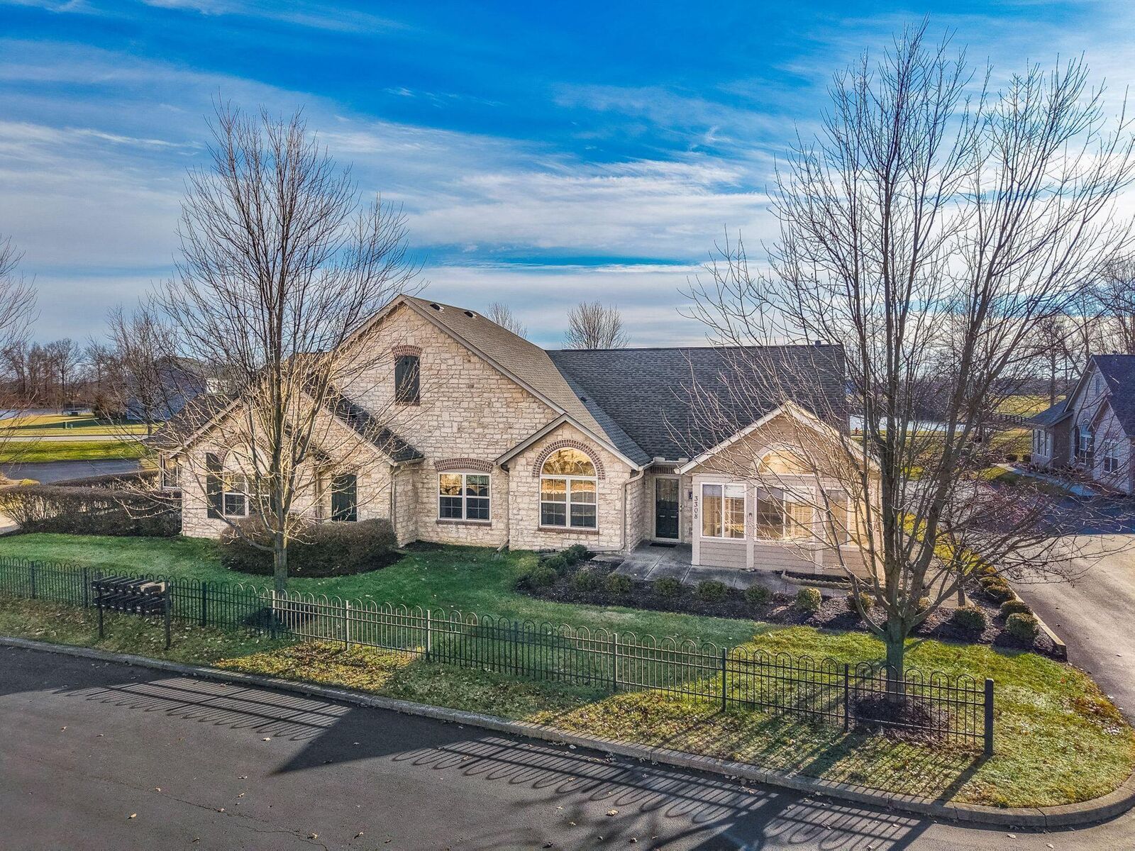 Property Photo:  3308 Timberside Drive  OH 43065 