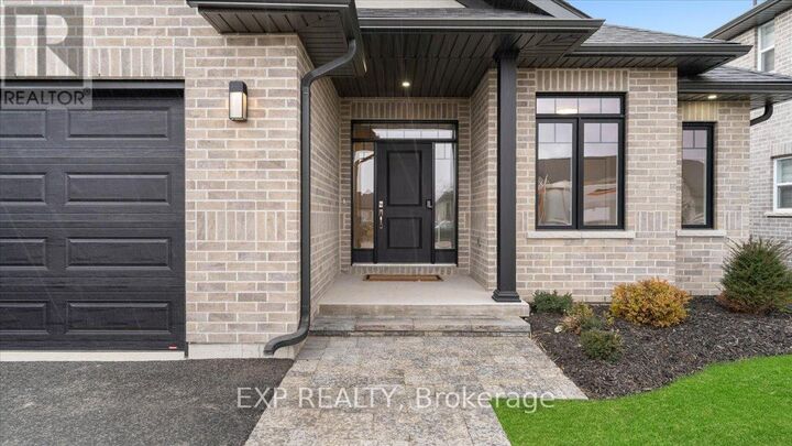 Property Photo:  6 Vaughn Court  ON K8N 0R7 