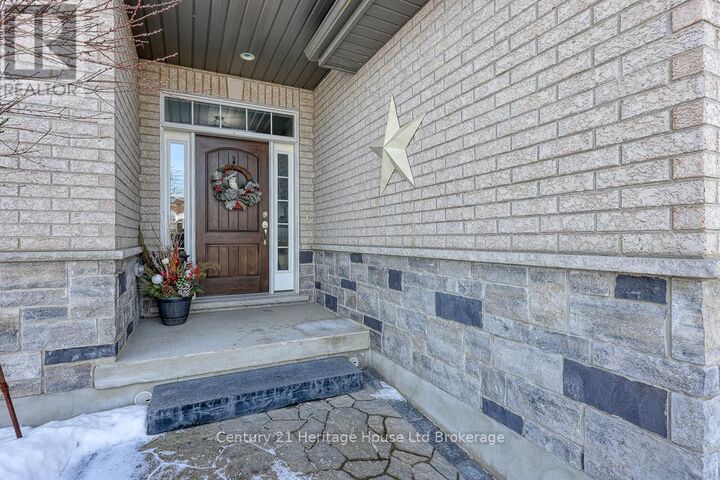 Property Photo:  57 Fuller Drive  ON N5C 4H4 