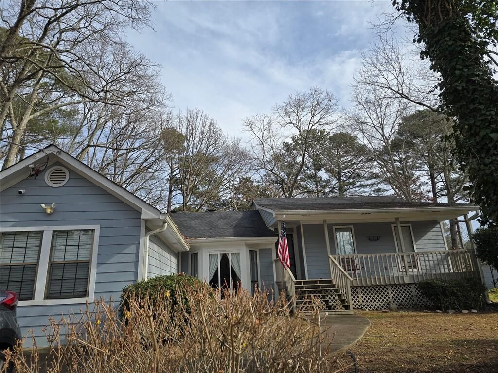 Property Photo:  4132 Summer Place  GA 30039 