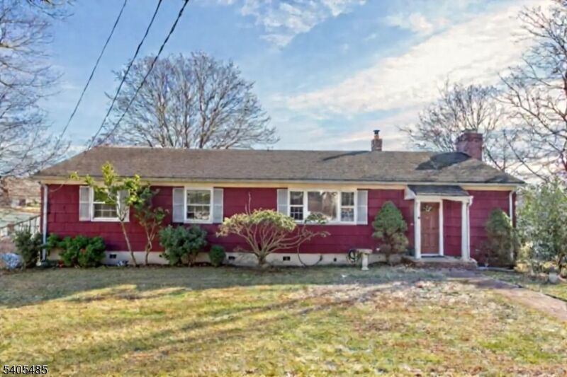 Property Photo:  8 Franklin Dr  NJ 07869 