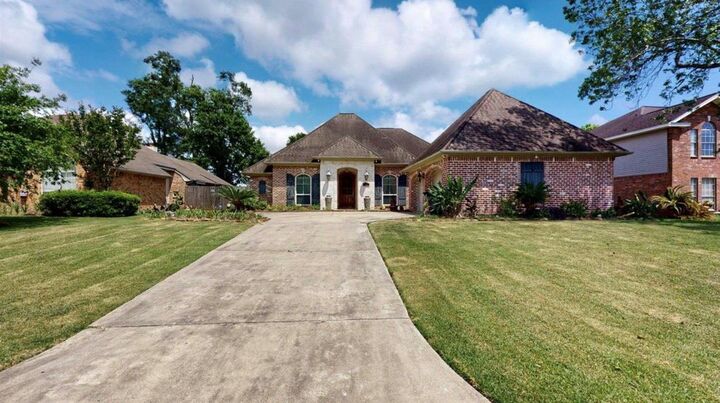 Property Photo:  104 Mockingbird Lane  TX 77611 