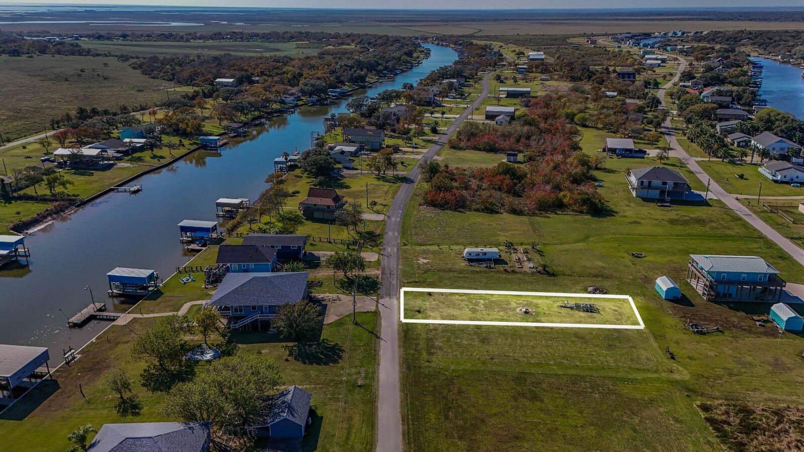 Property Photo:  40 County Road 291  TX 77414 