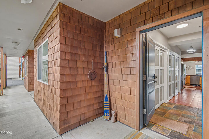 Property Photo:  720 SW 6th Street  OR 97365 