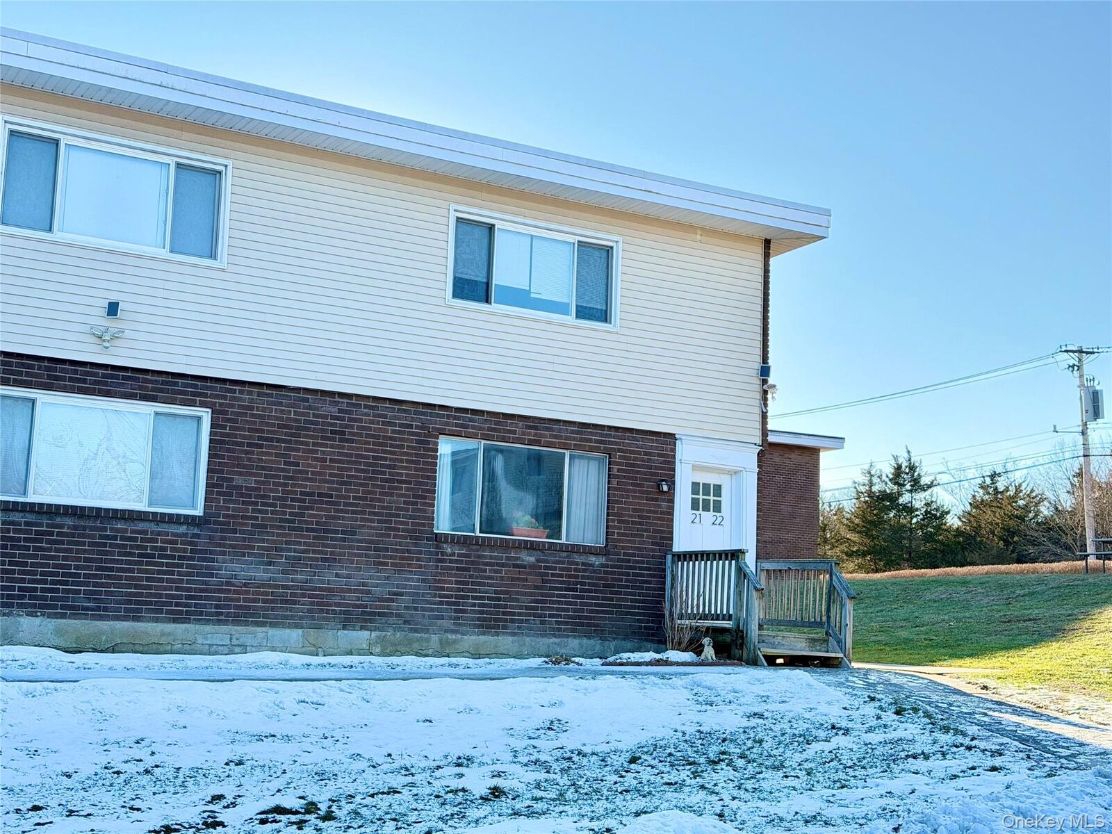 Property Photo:  881 Albany Post Road 21  NY 12561 