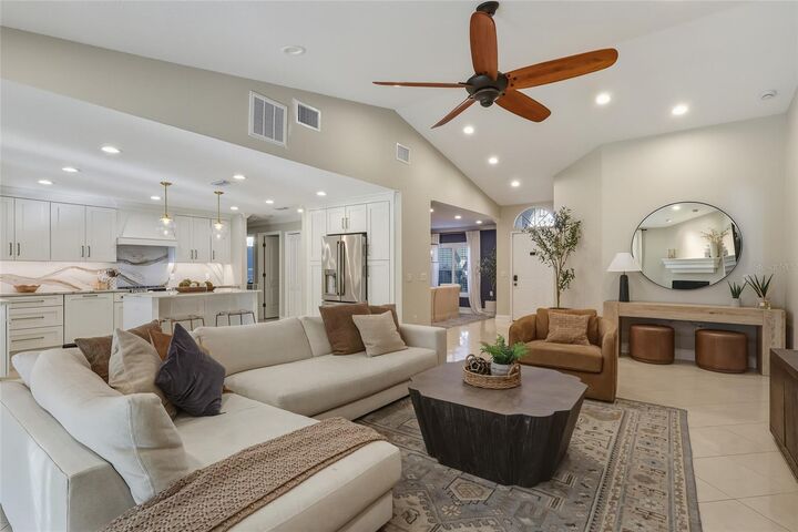 Property Photo:  5475 Saddlebrook Way  FL 33543 