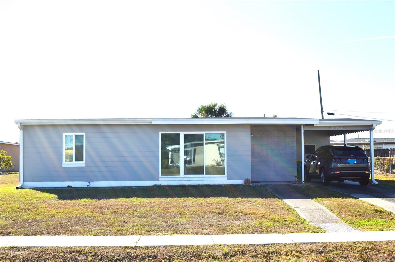 Property Photo:  21243 Glendale Avenue  FL 33952 