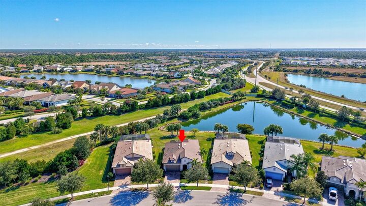 Property Photo:  5635 Rain Lily Court  FL 34238 