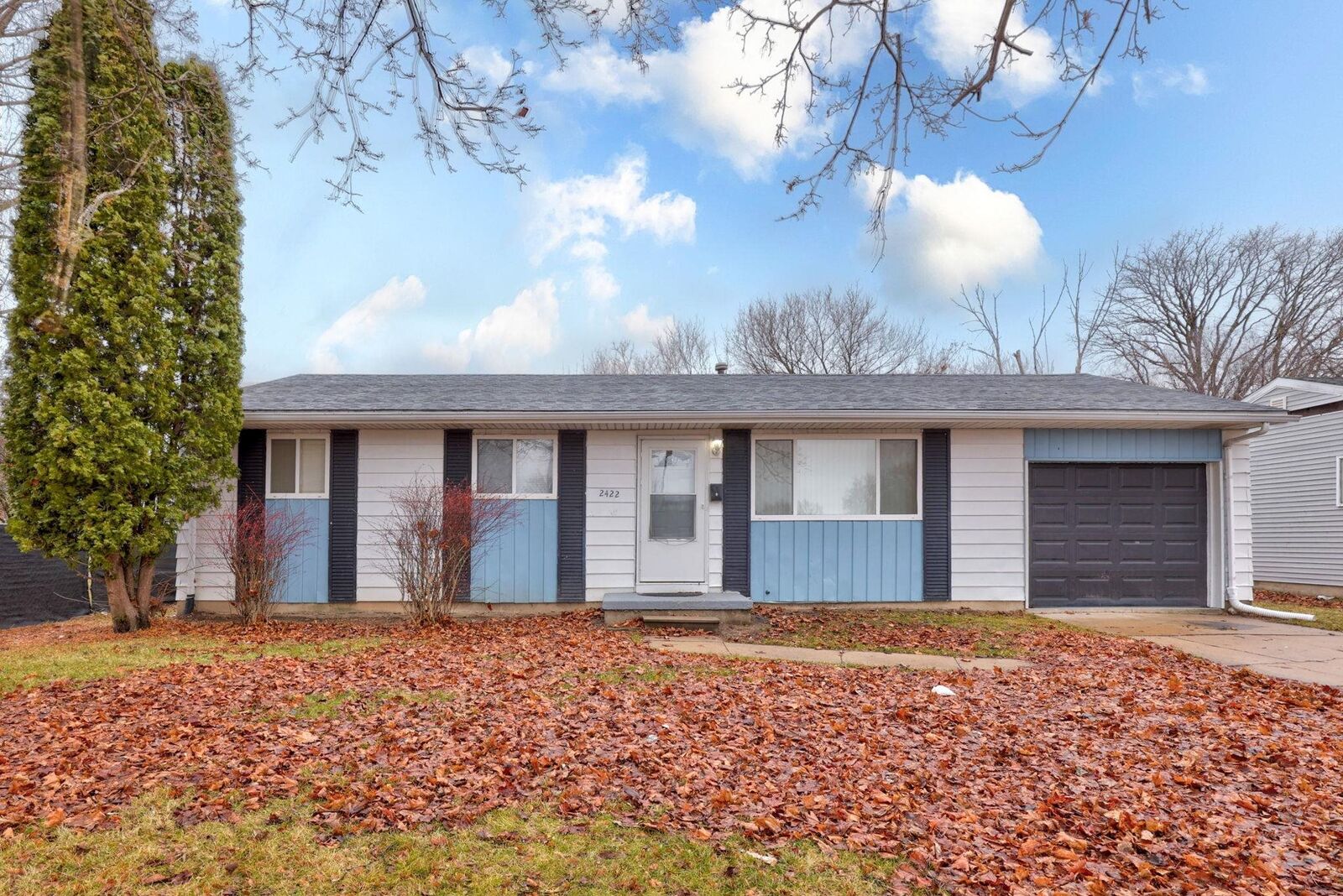 Property Photo: 2422 Snelling Place MI 48601