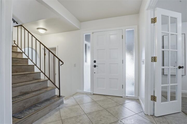 Property Photo:  1044 Cinnabar Court  CA 93455 