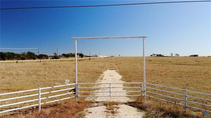 Property Photo:  135 County Road 360  TX 76528 