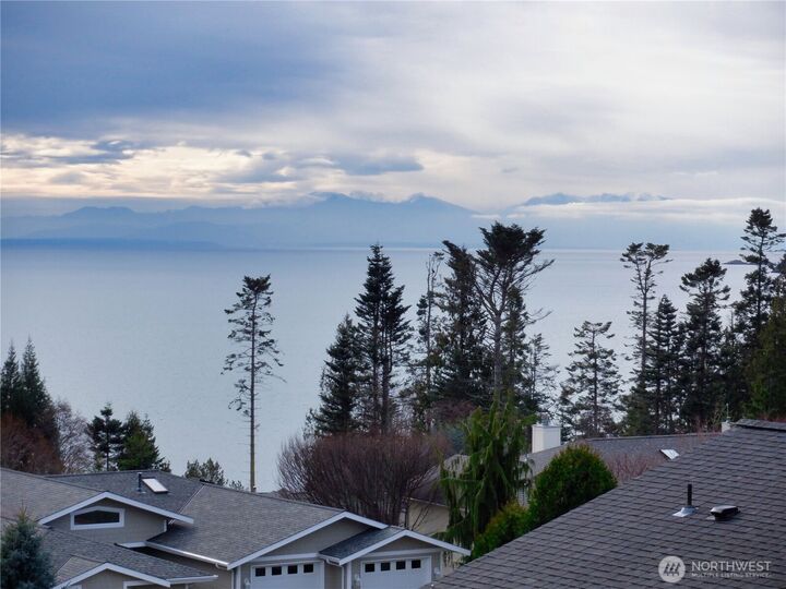Property Photo:  4512  Queen Ann Way  WA 98221 