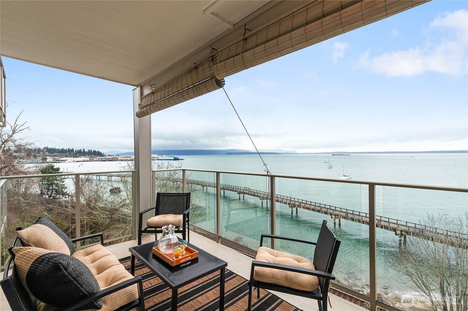 Property Photo:  600 S State Street 314  WA 98225 