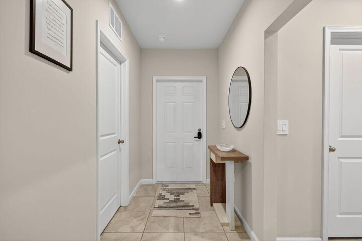 Property Photo: 806 Persimmon Place FL 34981