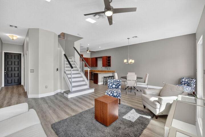 Property Photo: 3024 NE 5th Terrace 10 FL 33334