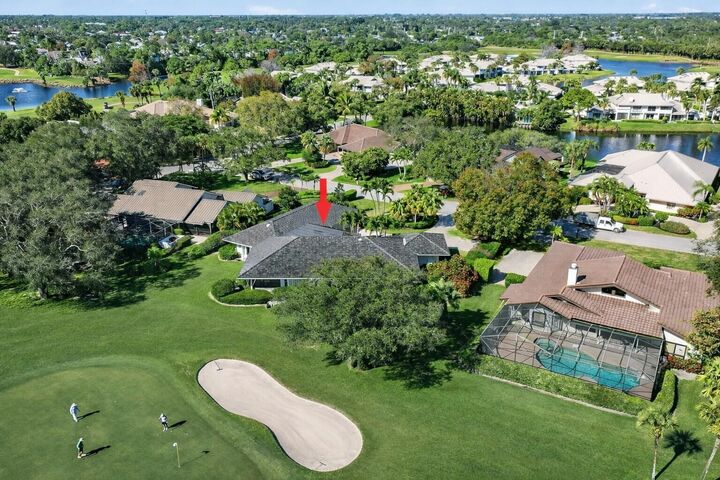 Property Photo: 5610 SE Winged Foot Drive FL 34997