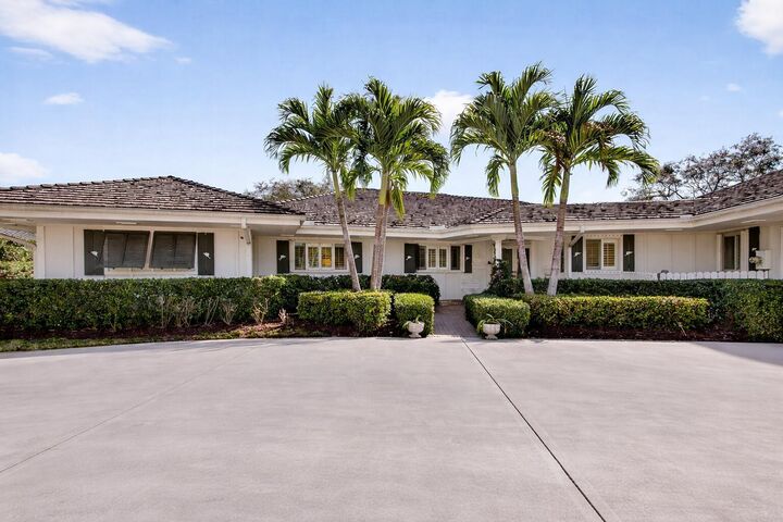 Property Photo:  5610 SE Winged Foot Drive  FL 34997 