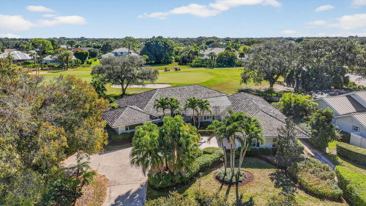 Property Photo:  5610 SE Winged Foot Drive  FL 34997 