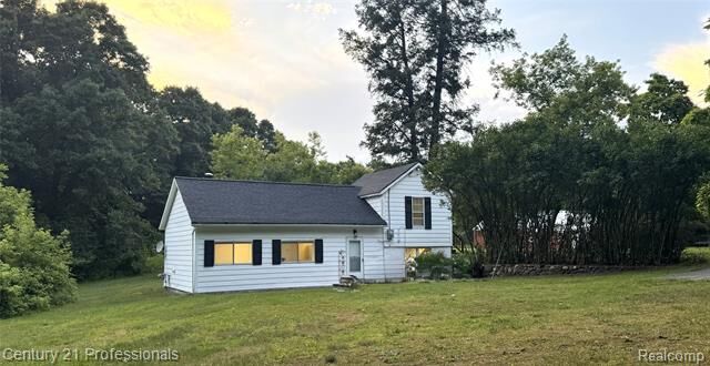 Property Photo:  8041 Bridge Lake Road  MI 48348 