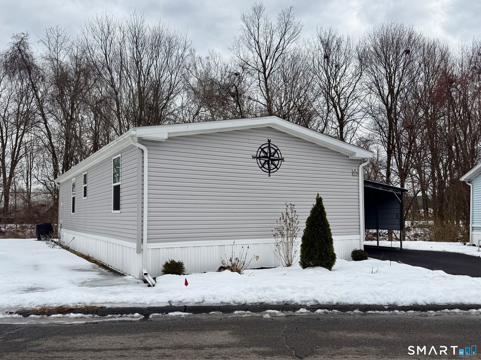 Property Photo: 40 Matthews Street Trlr 30 CT 06010