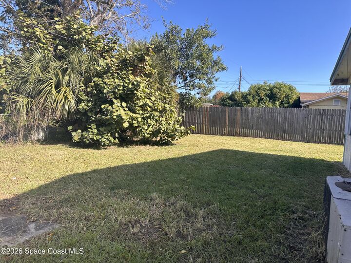 Property Photo:  340 Schoolhouse Lane  FL 32953 