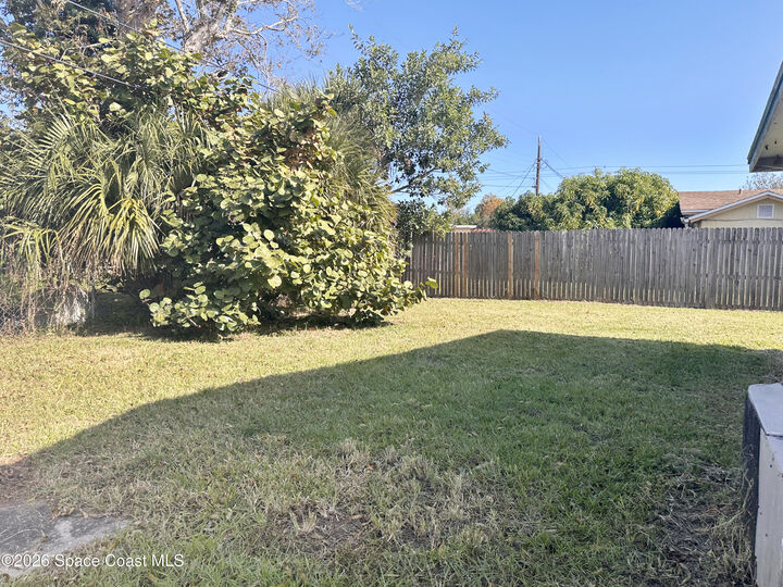 Property Photo:  340 Schoolhouse Lane  FL 32953 