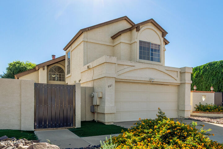 Property Photo:  501 E Topeka Drive  AZ 85024 