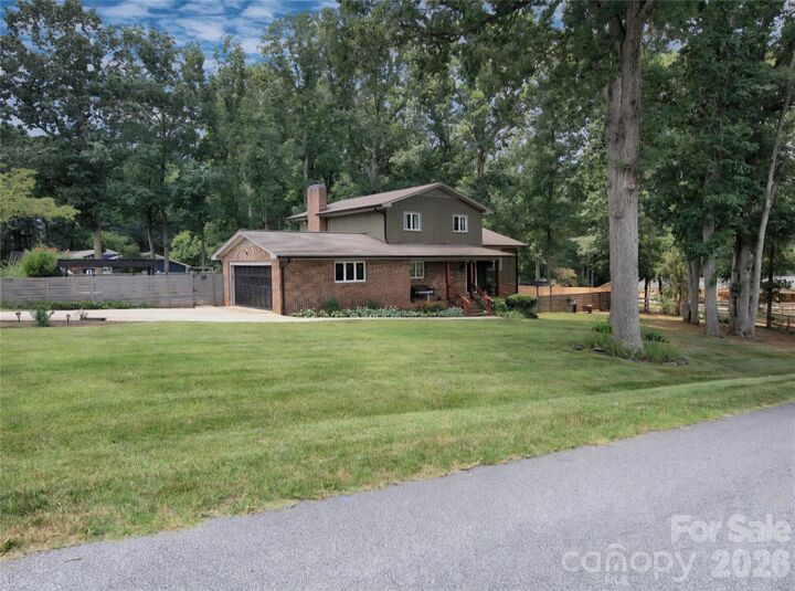 Property Photo:  779 Fernwood Road  NC 28092 