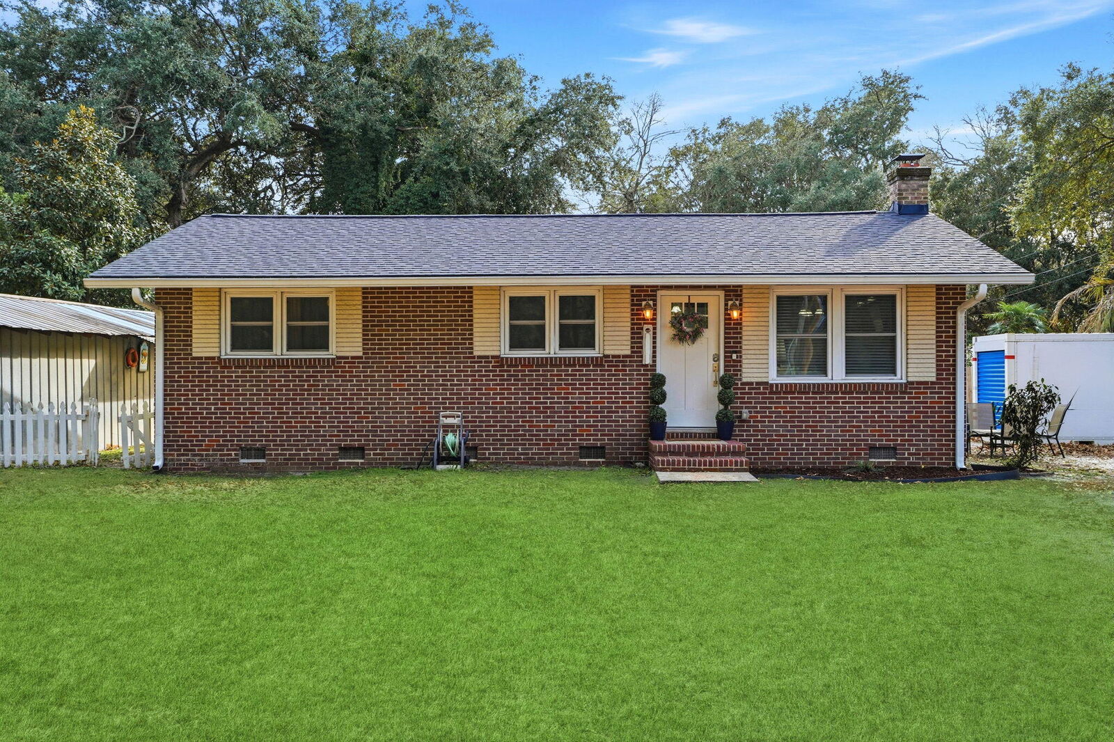 Property Photo:  939 Black Oak Road  SC 29431 