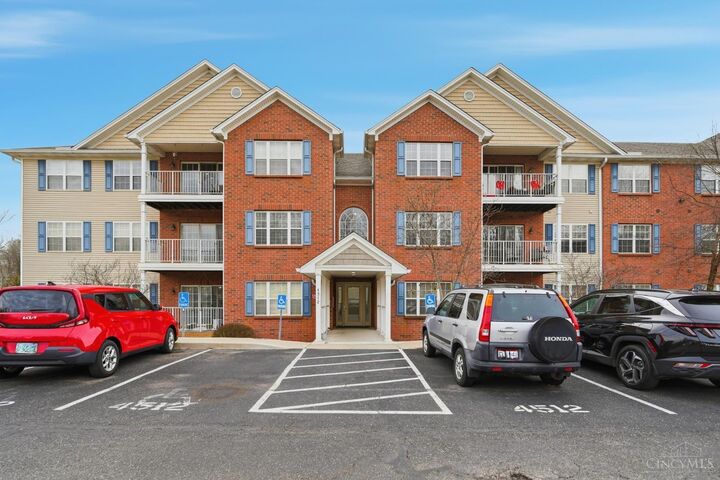 Property Photo:  4512 Clearwater Place  OH 45248 