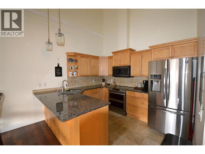 Property Photo:  2120 Shannon Ridge Drive 304  BC V4T 2Z3 