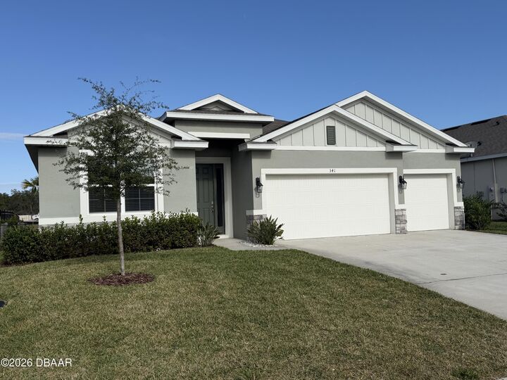 Property Photo:  341 E Merimont Lane  FL 32174 