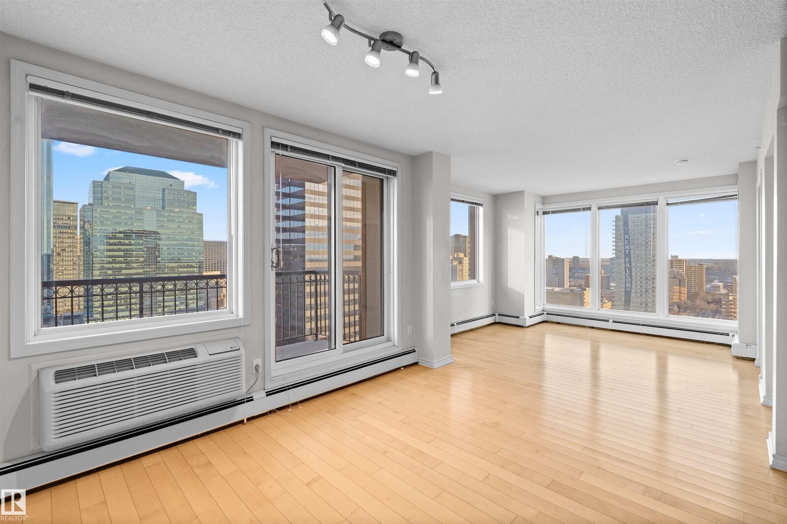 Property Photo:  10180 104 Street NW 2301  AB T5J 1A7 